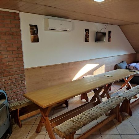 Vinny Sklep U Brodu Vacenovice Esterno foto